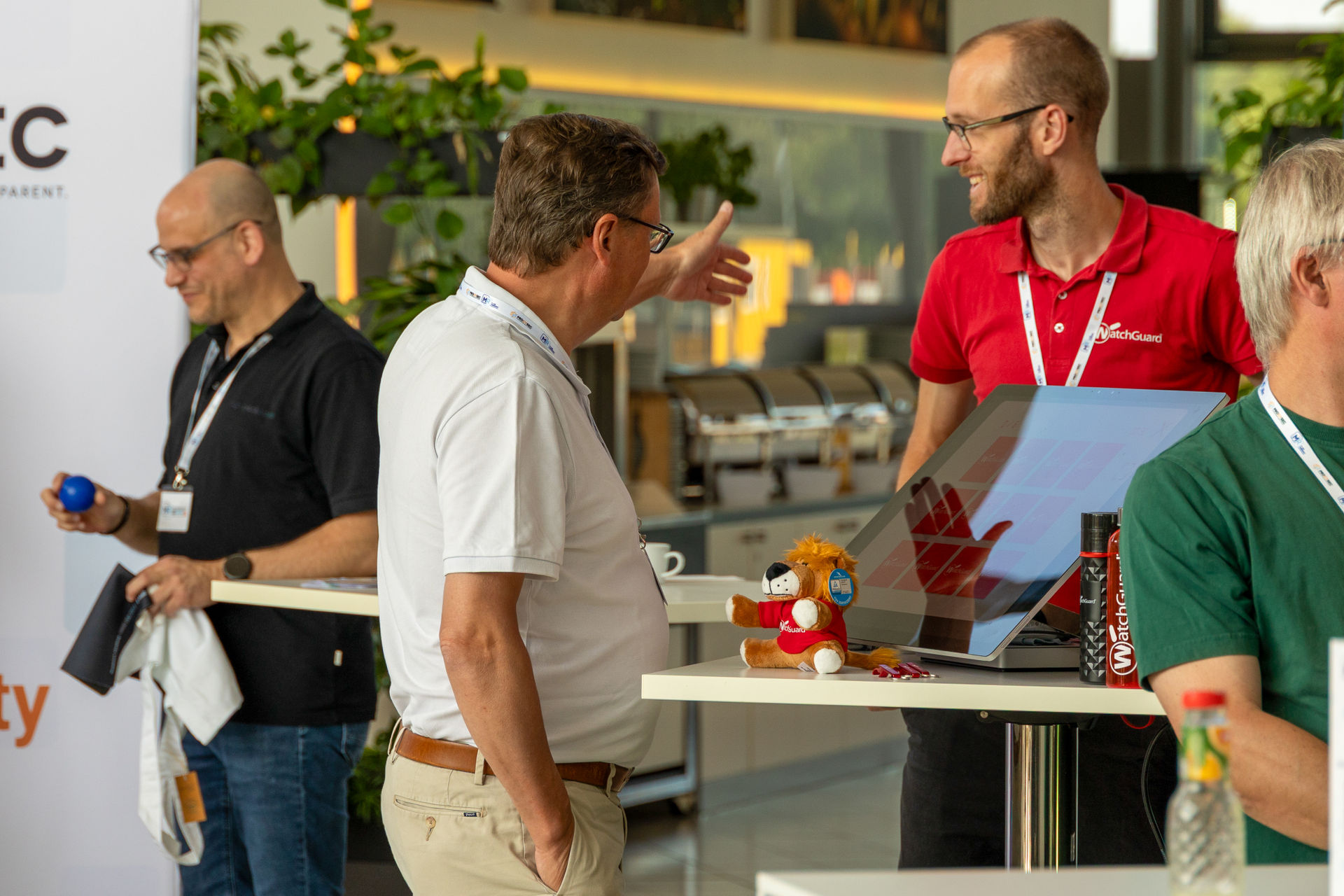 44 - Brennweite37_MRSecurityForum_2025-044-vollaufloesend